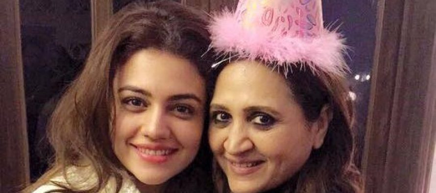 Zara Noor Abbas Pays Tribute To Mother Asma Abbas