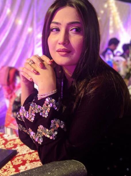 Beenish Raja Attends A Wedding In Style