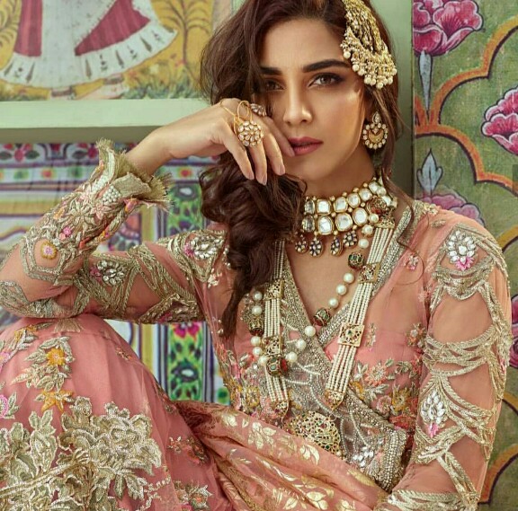 Maya Ali's Latest Photoshoot Is Ethereal | Reviewit.pk