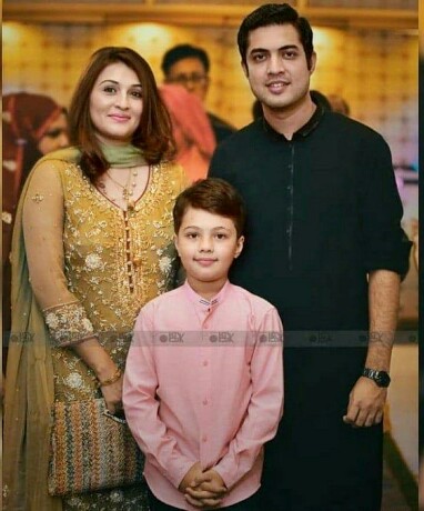 Iqrar Ul Hassan Attended Wedding With First Wife And Son