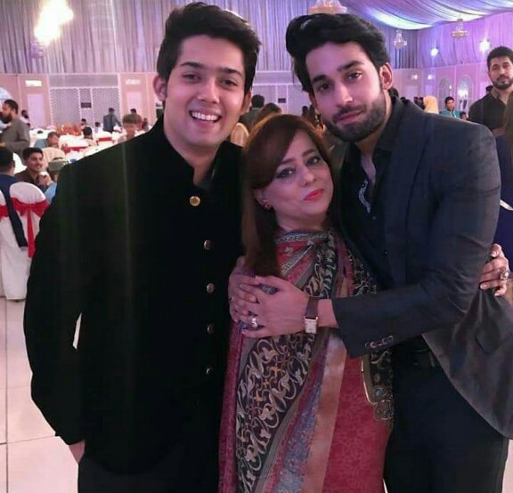 Bilal Abbas Khan-Family Pictures | Reviewit.pk