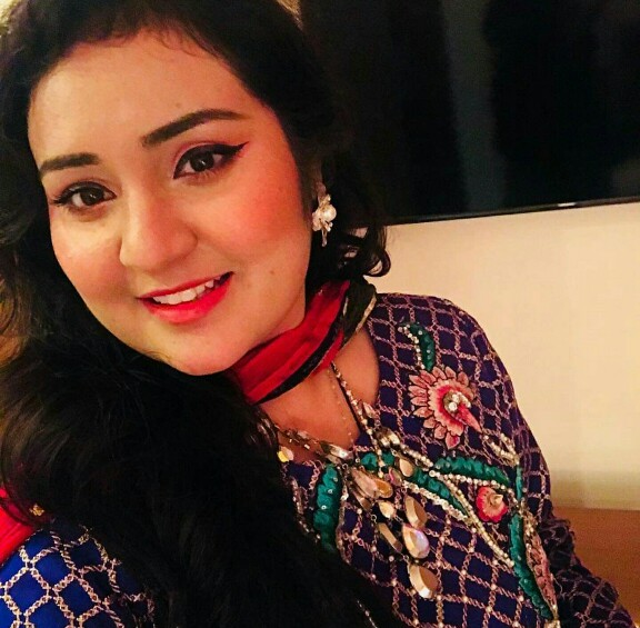 Singer Sara Raza Spends Time With Her Family
