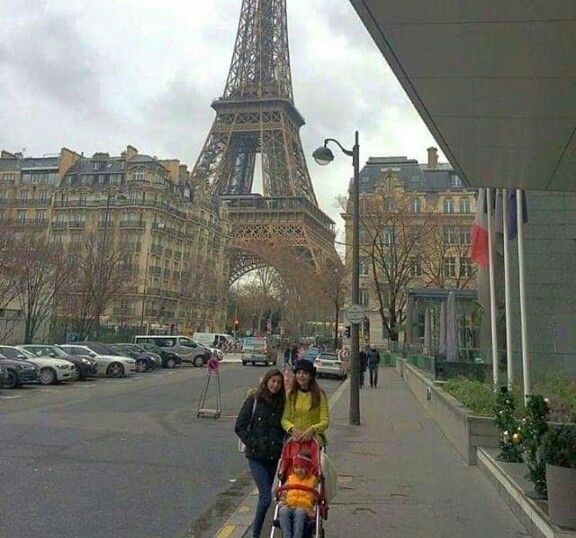 Nida Yasir Is Holidaying With Kids In France
