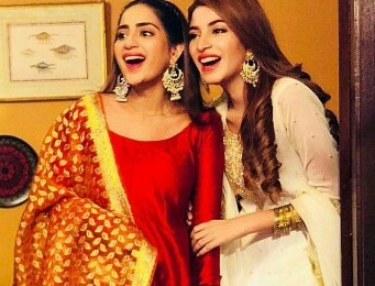 Kinza Hashmi And Saboor Aly At A Wedding