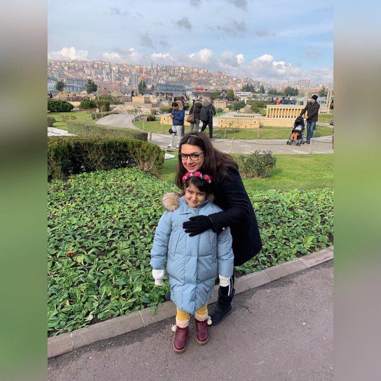 Faysal Qureshi Enjoying Holidays With His Wife and Daughter