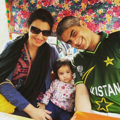 Omair Rana's Beautiful Family-Pictures