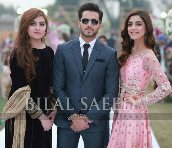 Wahaj Ali With Wife And Daughter At A Wedding