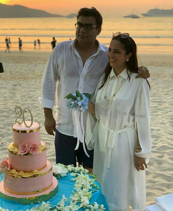 Salman Iqbal And Wife Sabeen Celebrated 20th Wedding Anniversary