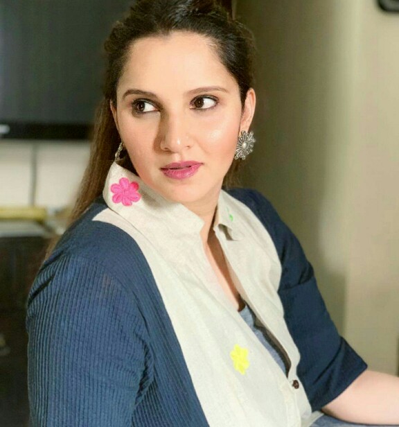 Latest Clicks Of Sania Mirza And Son Izhaan