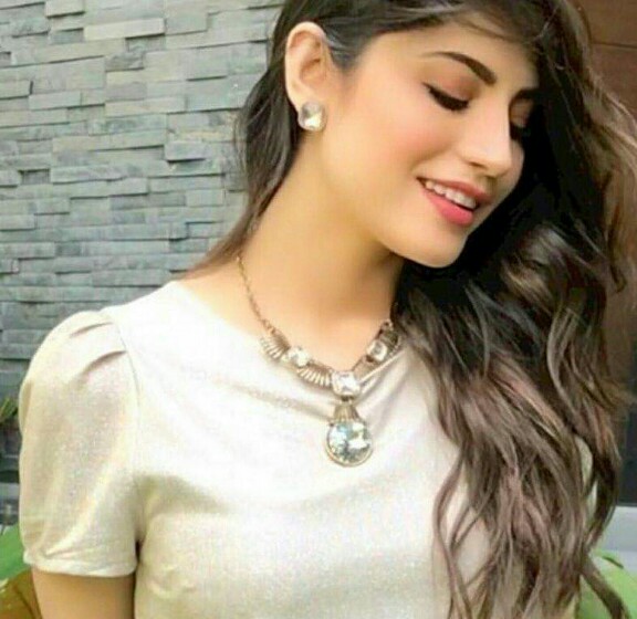 Neelam Muneer In Bangkok For A Shoot