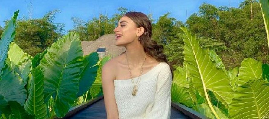 Sadaf Kanwal Is Having A Great Time In Thailand