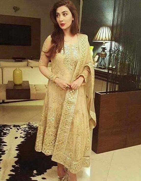 Ayesha Khan Shares Pictures With Husband