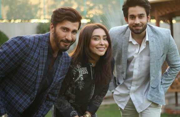 Latest Clicks Of Maira Khan Who Is Starring In Cheekh
