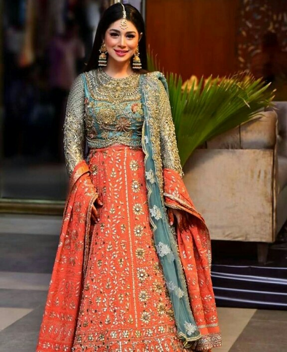 Sidra Batool Looked Stunning At A Wedding