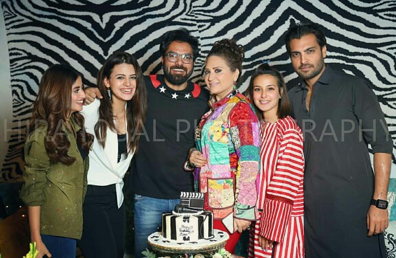 Zara Noor Abbas Throws Mom Asma A Birthday Party