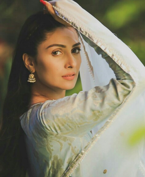 Ayeza Khan Is On A Roll With Third Project