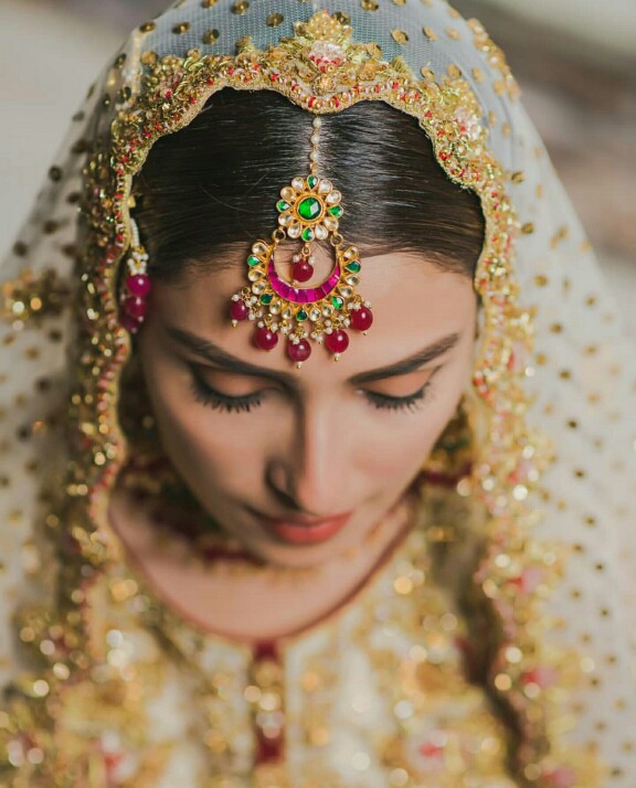 Ayeza Khan Always Makes The Prettiest Bride