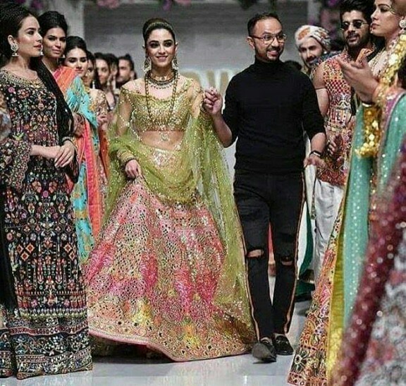 Maya Ali Walks For Nomi Ansari