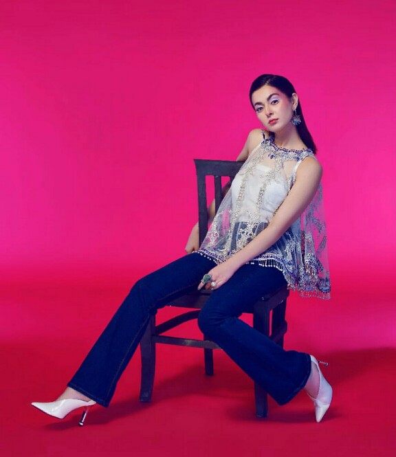 Hania Amir's Latest Photo Shoot Is Edgy And Colourful