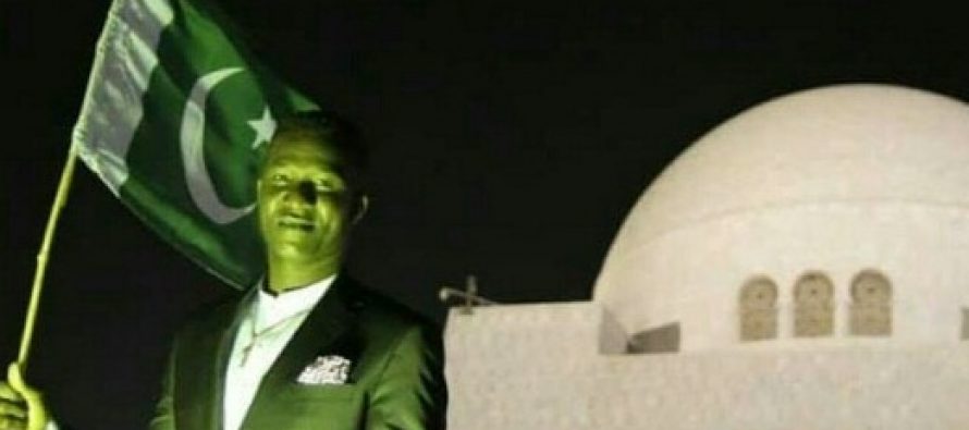 Darren Sammy Visits Mazar e Quaid