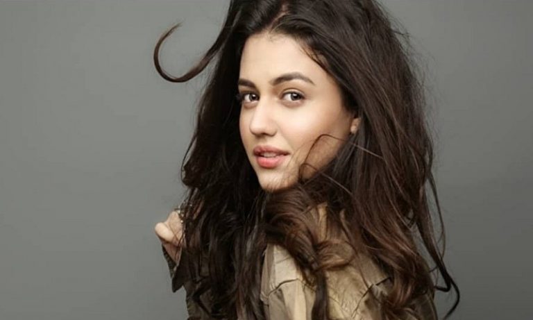 Zara Noor Abbas’s Look From Chhalawa Is Out