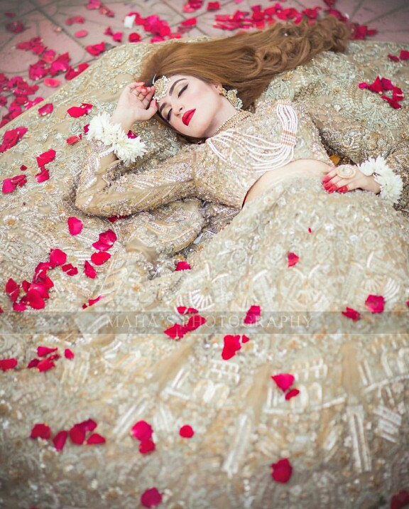Kinza Hashmi's Latest Bridal Shoot-Pictures