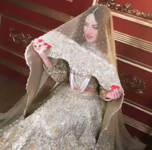 Kinza Hashmi's Latest Bridal Shoot-Pictures