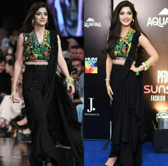 Mawra Hocane Walks For Zaha