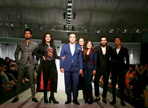 Chhalawa Cast Walks The Ramp