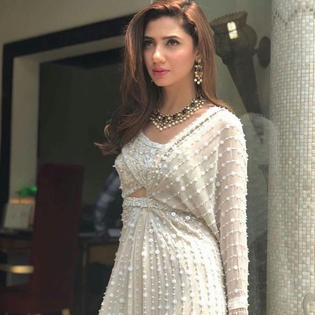 Gorgeous Mahira Khan with her Friends in Turkey for a Wedding Event