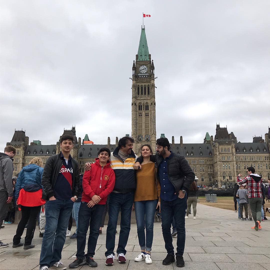 New Pictures of Actor Nauman Ijaz with his Wife and Sons in Canada