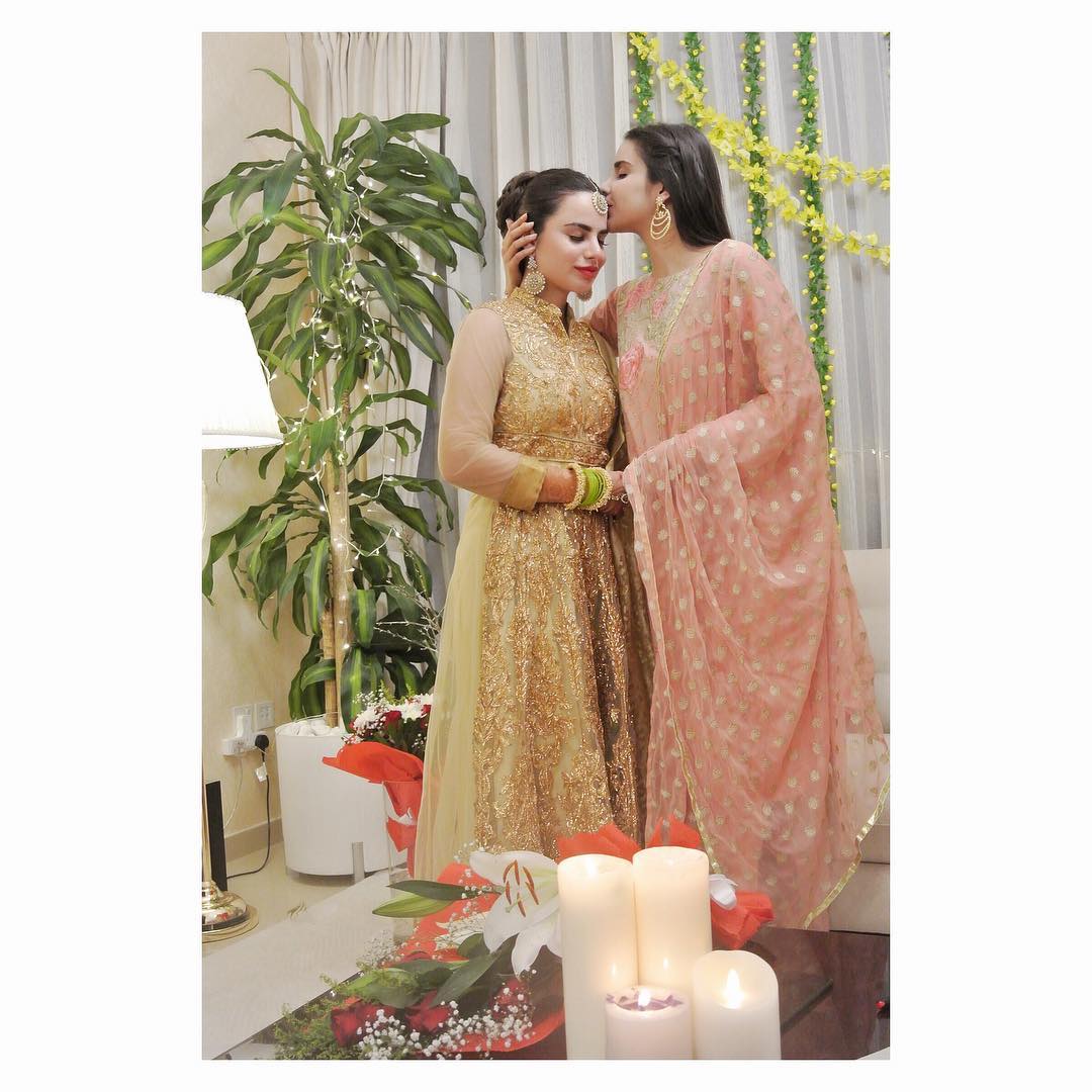 Newly Engaged Model & Actress Sana Sarfaraz Engagement Pictures in Dubai