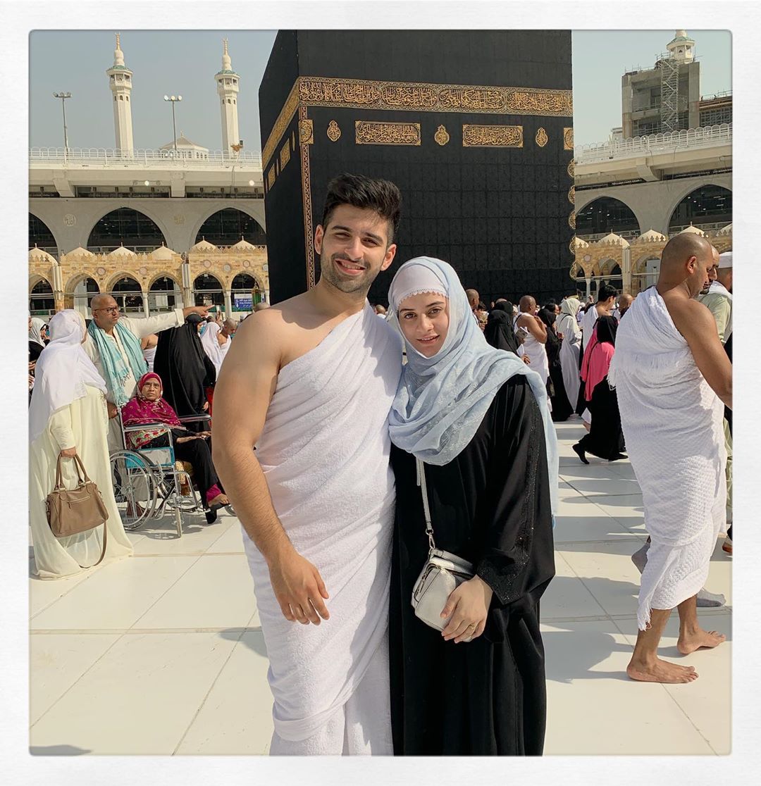 Beautiful Pictures of Aiman and Muneeb After Performing Their First Umrah