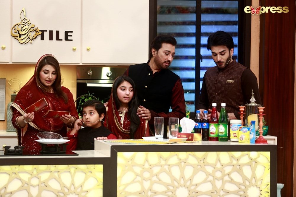 Javeria & Saud with Their Kids in Todays Ramzan Transmission on Express Tv