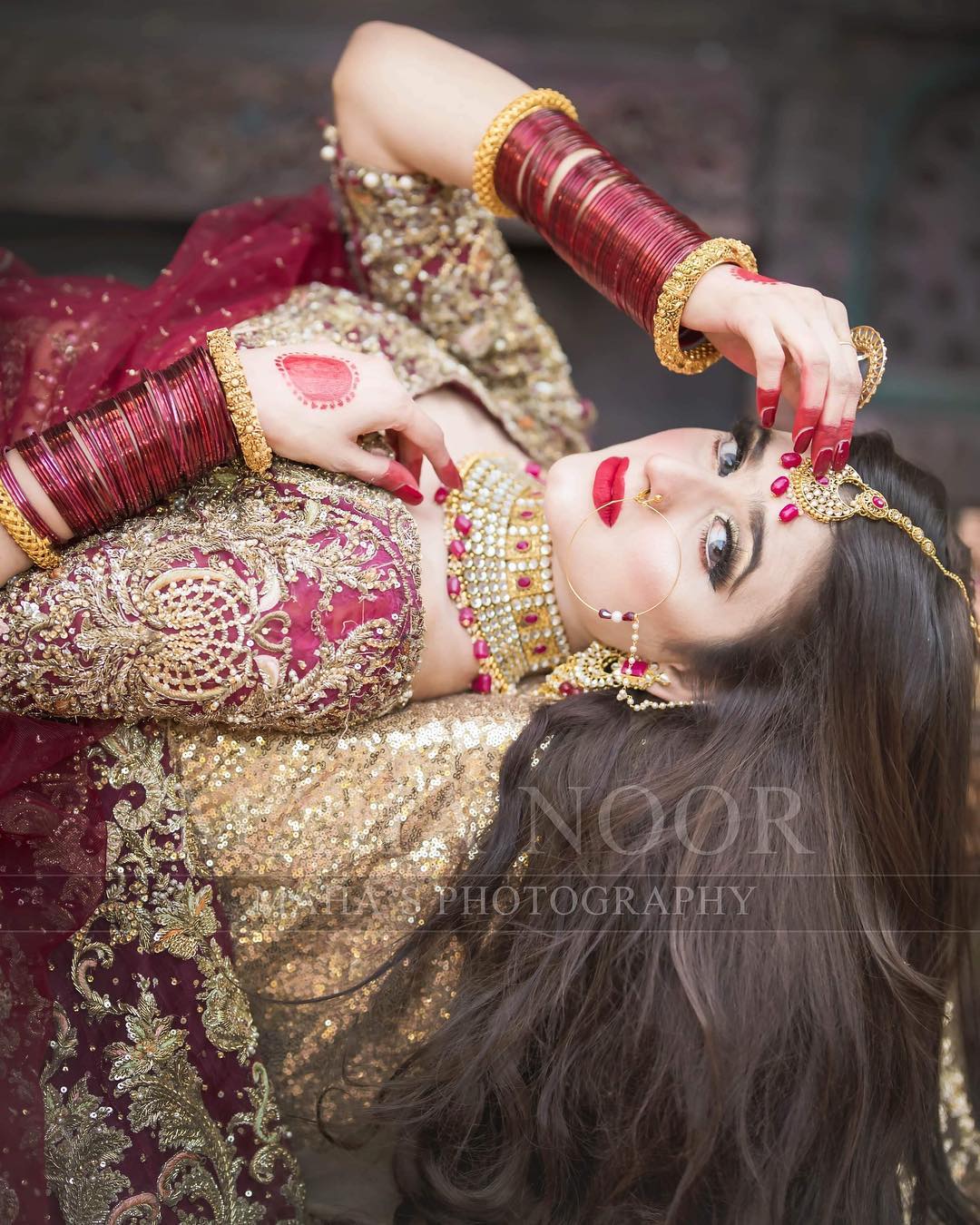 Stunning Photoshoot of Beautiful Actress Hira Mani