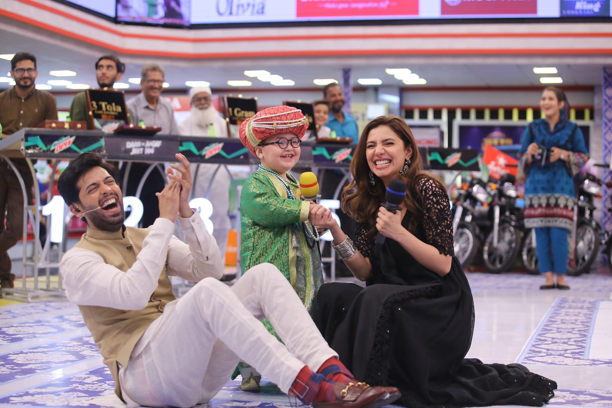 Beautiful & Gorgeous Mahira Khan in Jeeto Pakistan