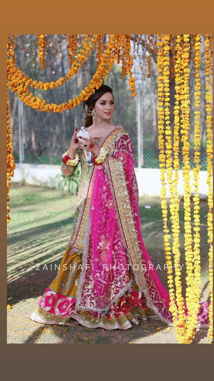 Latest Photoshoot of Beautiful Actress Nimra Khan for Salon