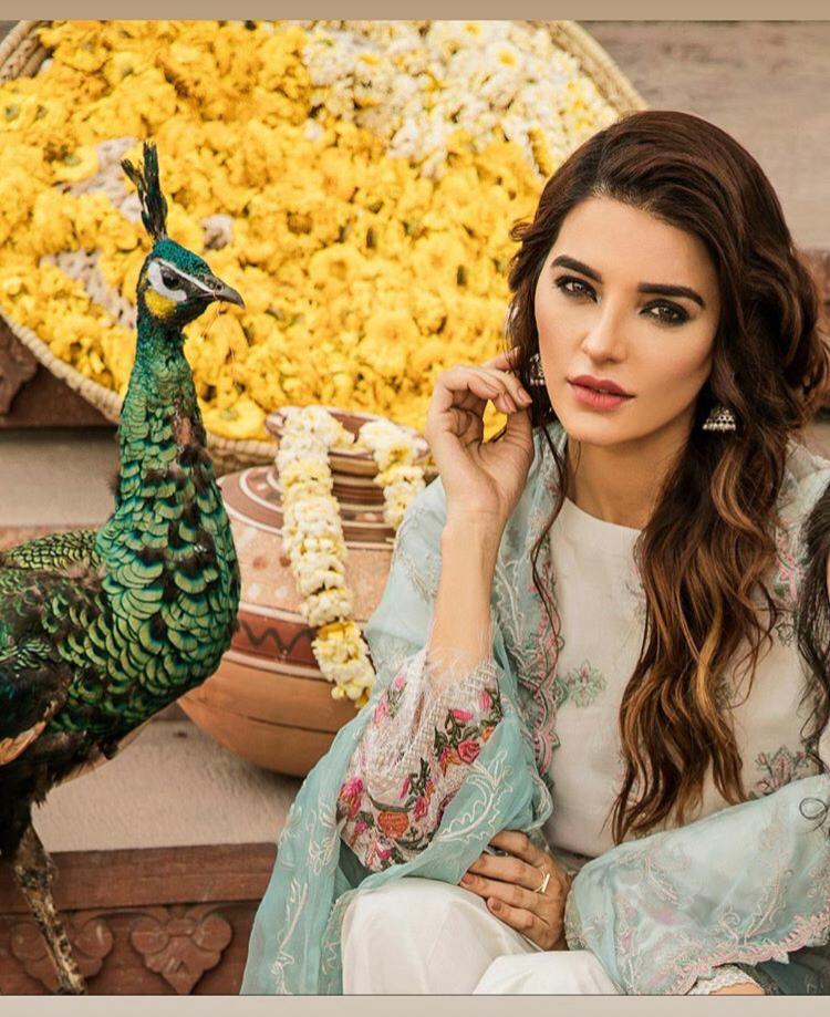 Beautiful Clicks of Actress Sadia Khan from her Latest Photoshoot