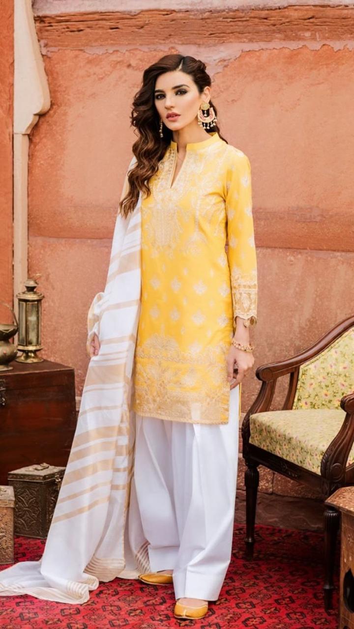 Beautiful Clicks of Actress Sadia Khan from her Latest Photoshoot