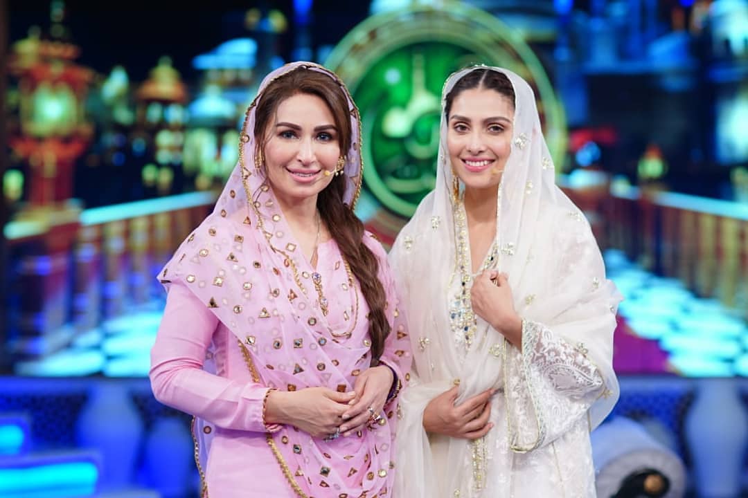Beautiful Ayeza Khan with Gorgeous Reema Khan in Aaj Tv Ramzan Transmission