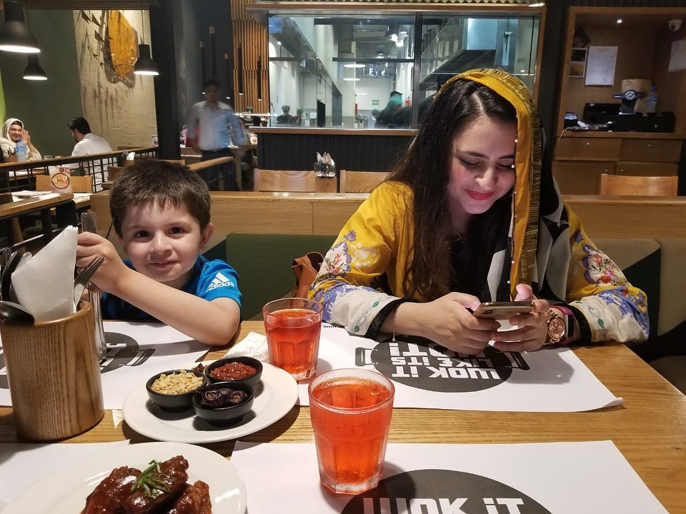 Beautiful Actor Couple Fatima Effendi & Kanwar Arsalan with their Cute Kids at Iftar