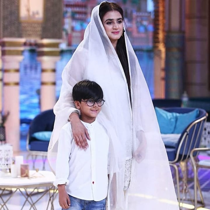 Beautiful Clicks of Hira and Mani with their Kids from Ramzan Transmission