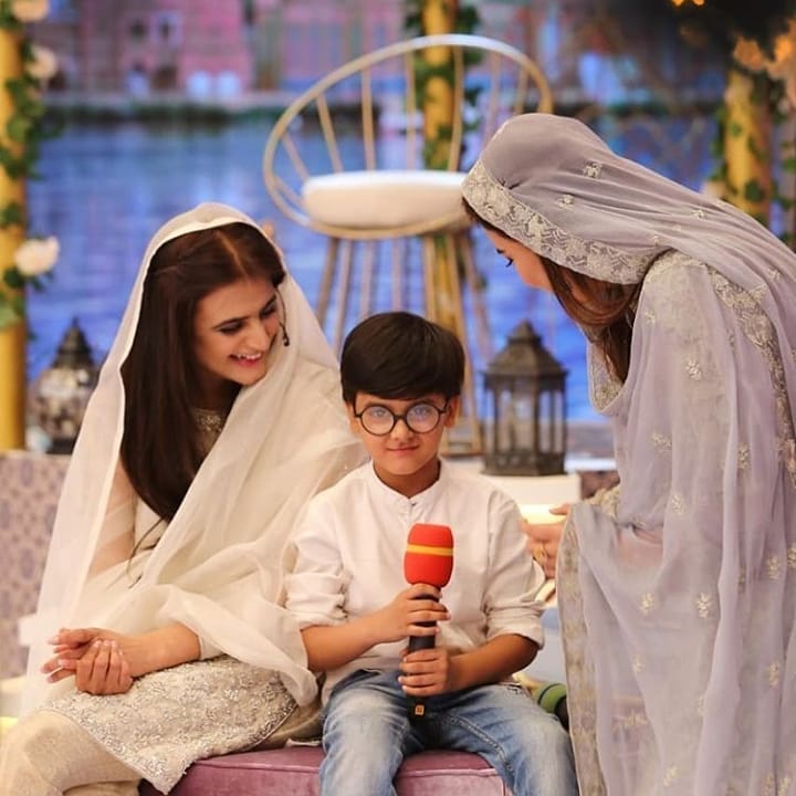 Beautiful Clicks of Hira and Mani with their Kids from Ramzan Transmission