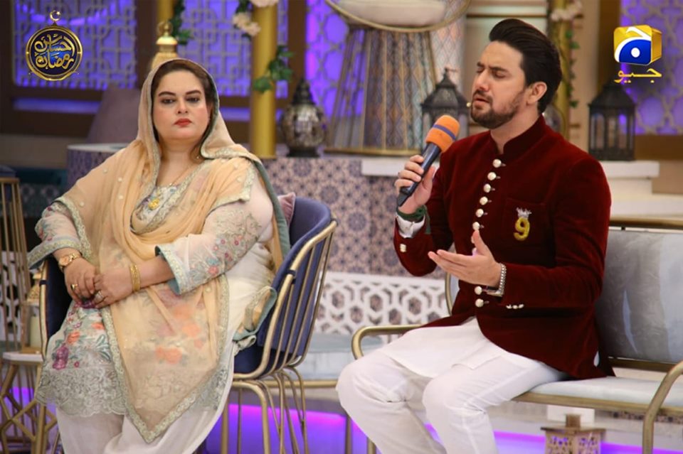 Minal Khan with Her Mother in Ramzan Transmission 2019