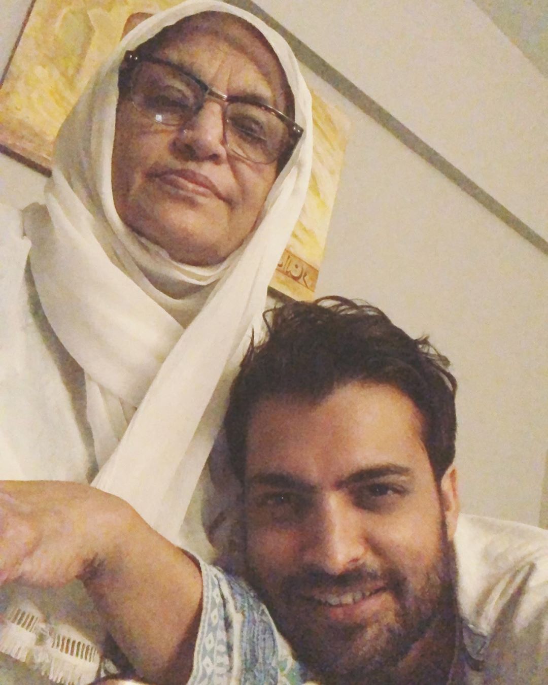 Beautiful Pictures of Pakistani Celebrities with their Beautiful Mothers on Mother’s Day