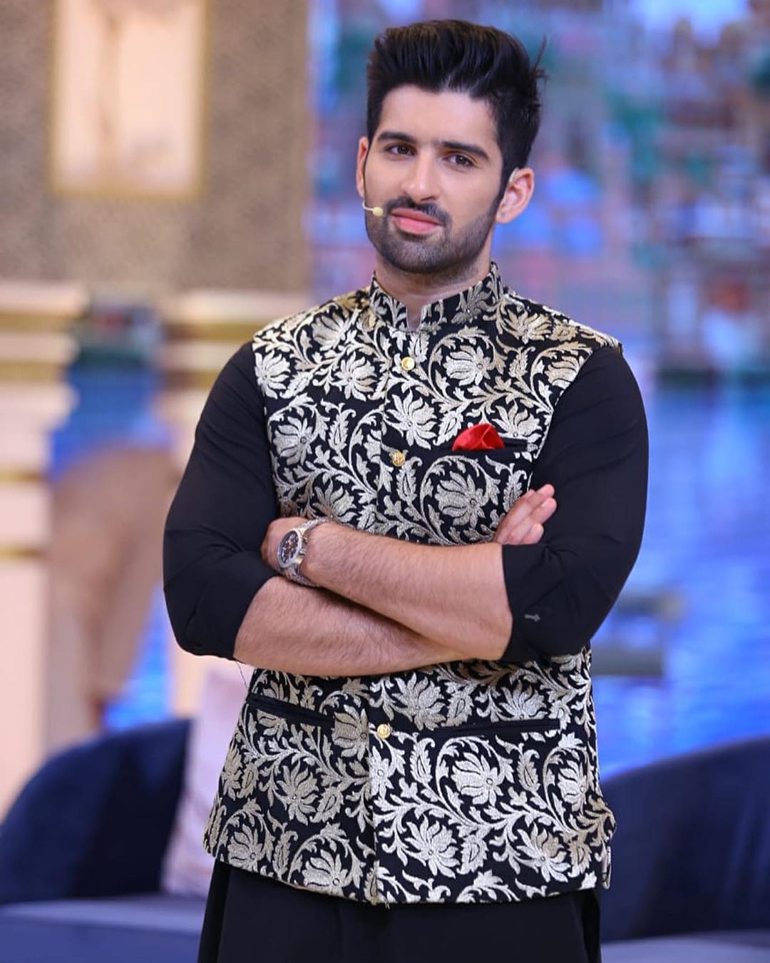 Handsome Actor Muneeb Butt Appeared in Ehsaas Ramzan Transmission