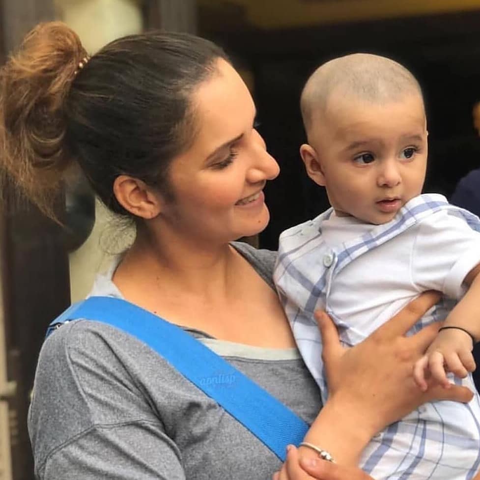 Latest Pictures Of Sania Mirza With Her Cute Son Izhaan Mirza Malik Reviewit Pk Sania mirza was born on 15 november 1986 in mumbai to muslim parents imran mirza, a sports journalist, and his wife naseema, who worked in a printing business. her cute son izhaan mirza malik