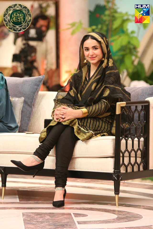 Beautiful Clicks of Actress Yumna Zaidi in Ramzan Pakistan Transmission