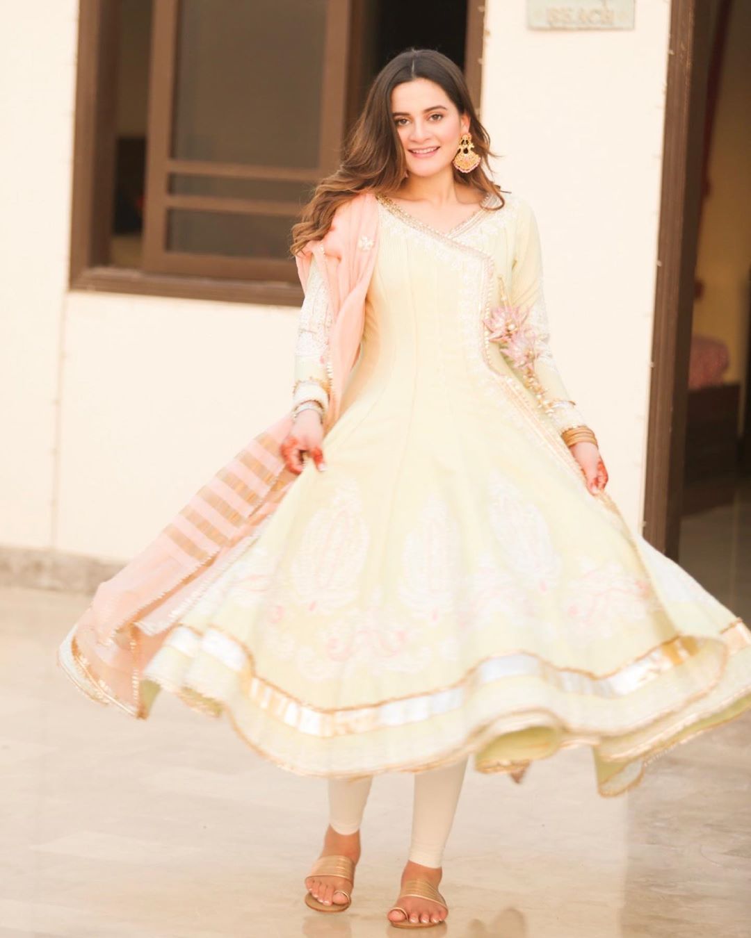 Beautiful & Gorgeous Aiman Khan Clicks on Eid Day1