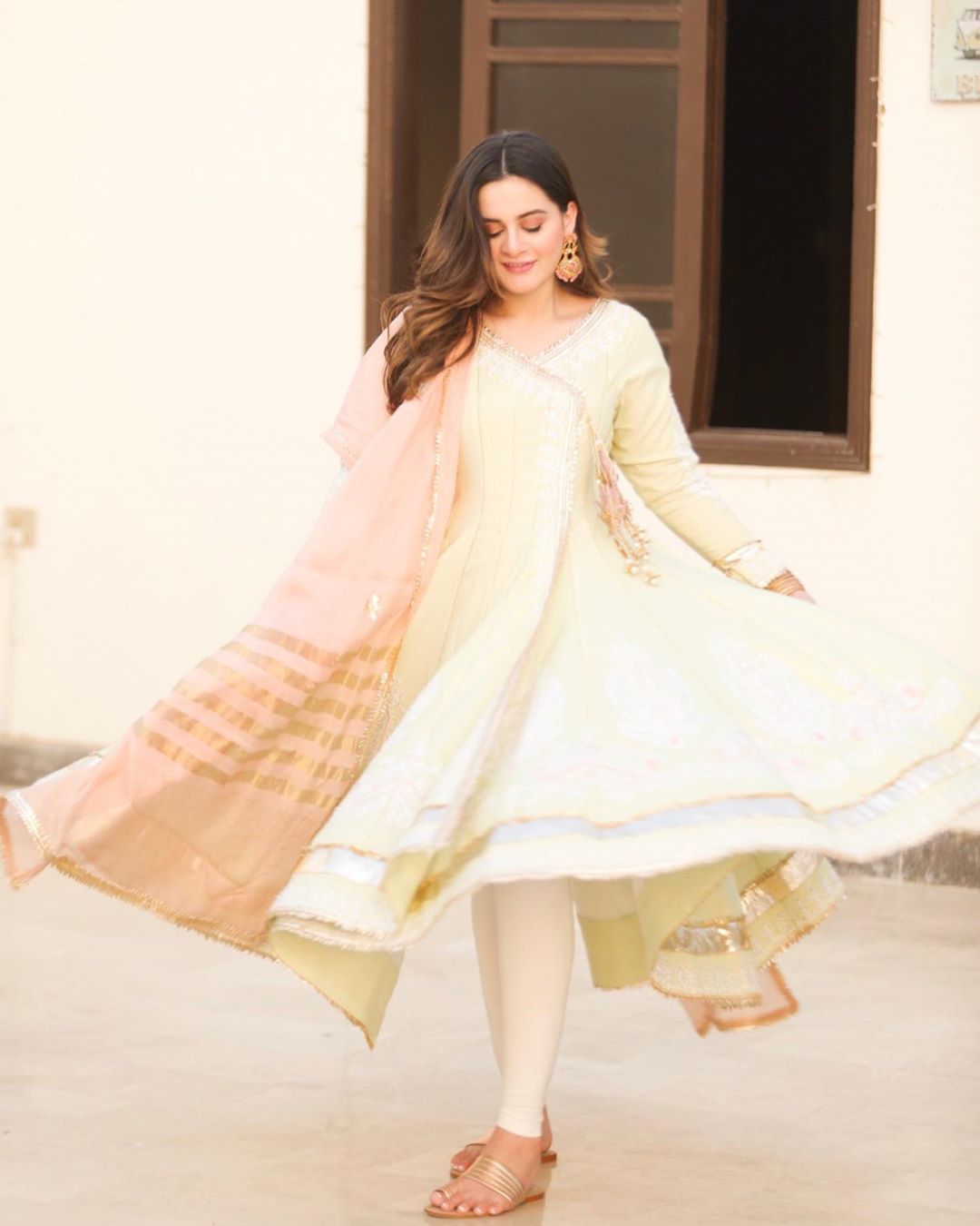 Beautiful & Gorgeous Aiman Khan Clicks on Eid Day1